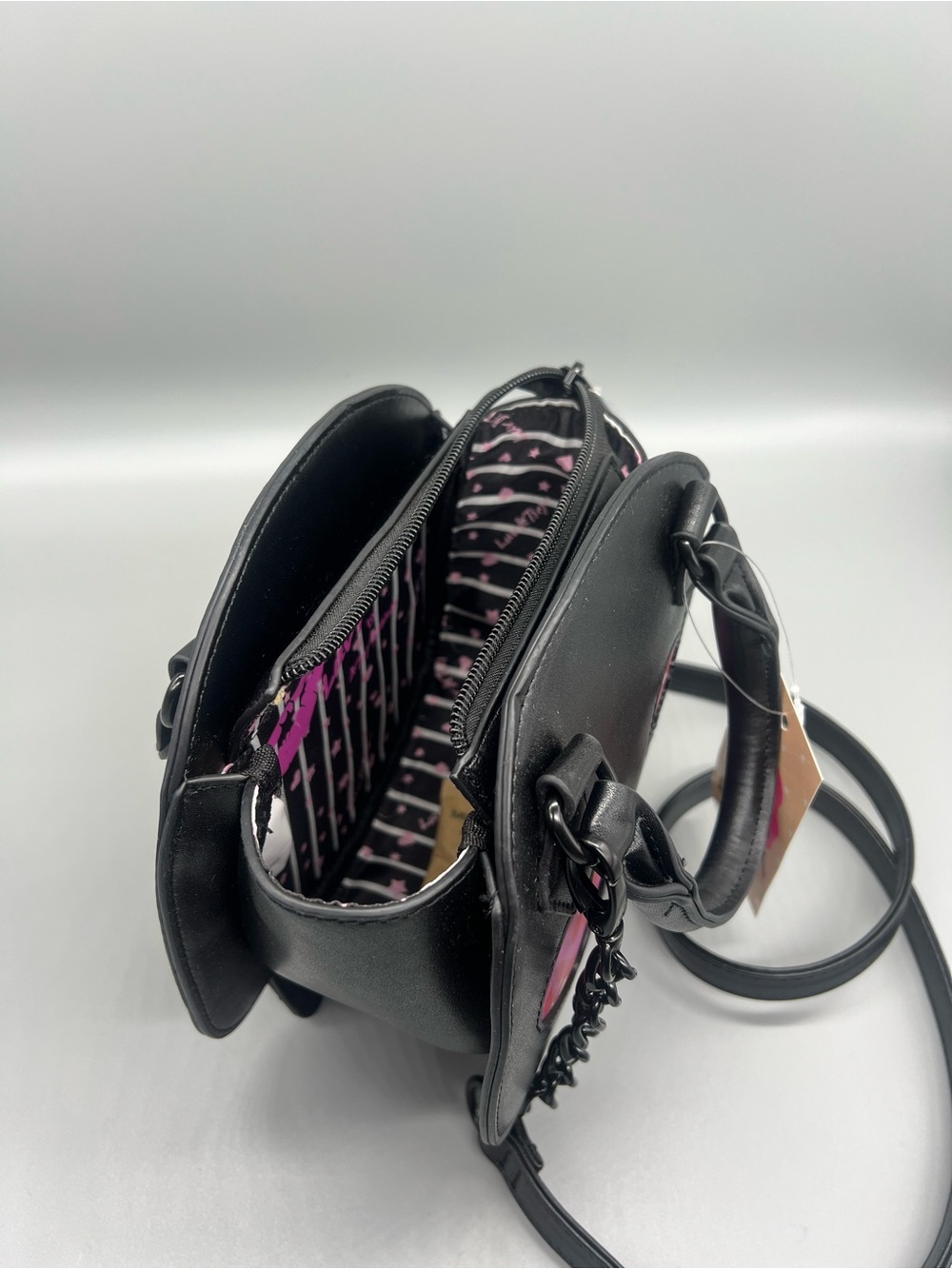 Betsey Johnson LBPOE skull purse - Picture 8 of 10